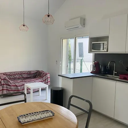 Maison Avec Jardin Et Parking - 4 Pers. - Fr-1-413-281 *