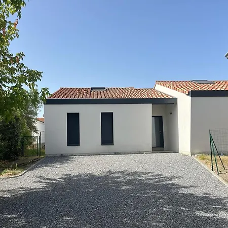 Maison Avec Jardin Et Parking - 4 Pers. - Fr-1-413-281 *